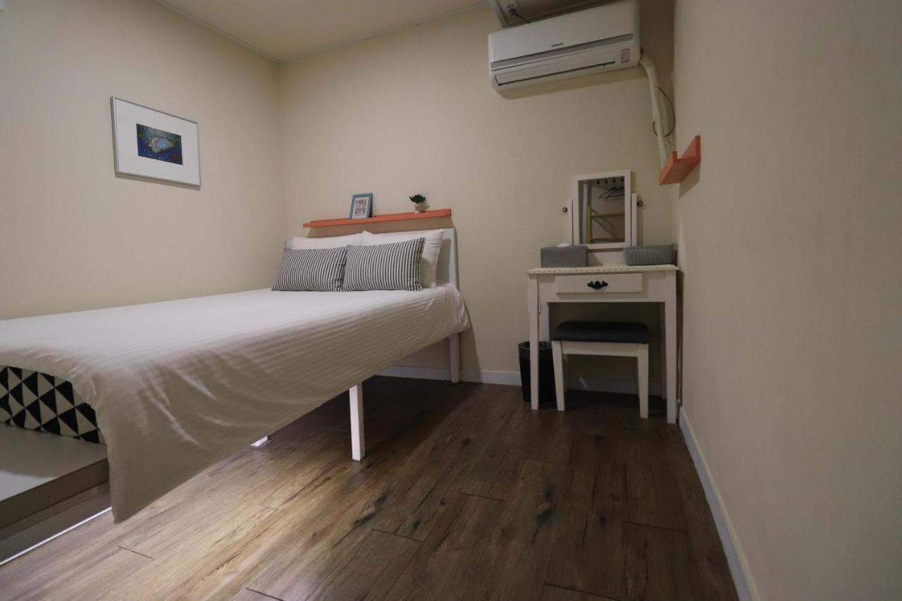 Just4U Guesthouse Seoul Ngoại thất bức ảnh