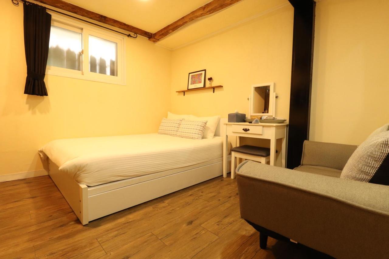 Just4U Guesthouse Seoul Ngoại thất bức ảnh