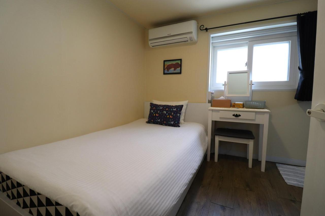 Just4U Guesthouse Seoul Ngoại thất bức ảnh